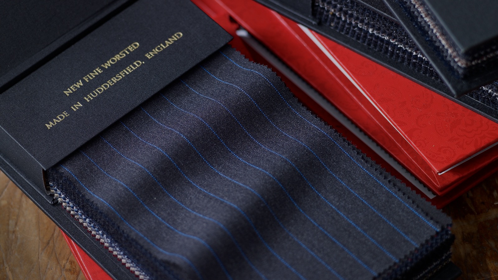 Fine worsted cloth bunches from our suppliers